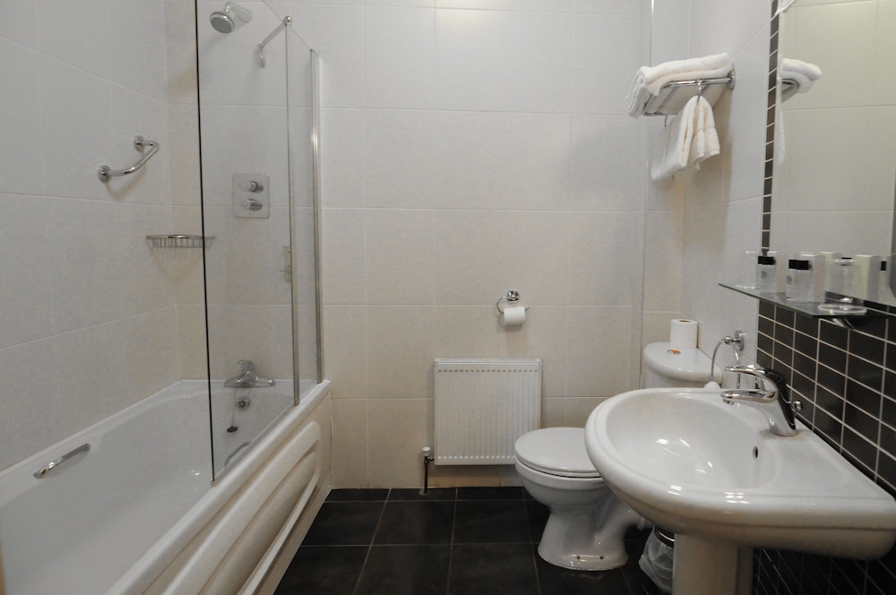 

Milano - Galway - The Coach House Hotel