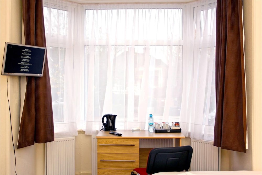 

Roma - Edgware - Central Hotel Golders Green