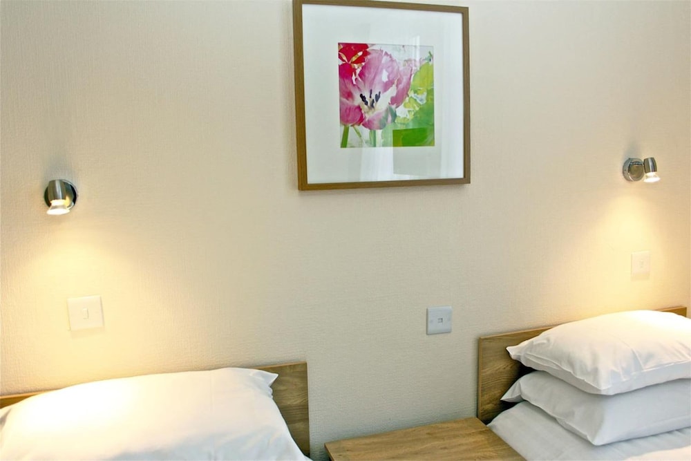 

Roma - Edgware - Central Hotel Golders Green