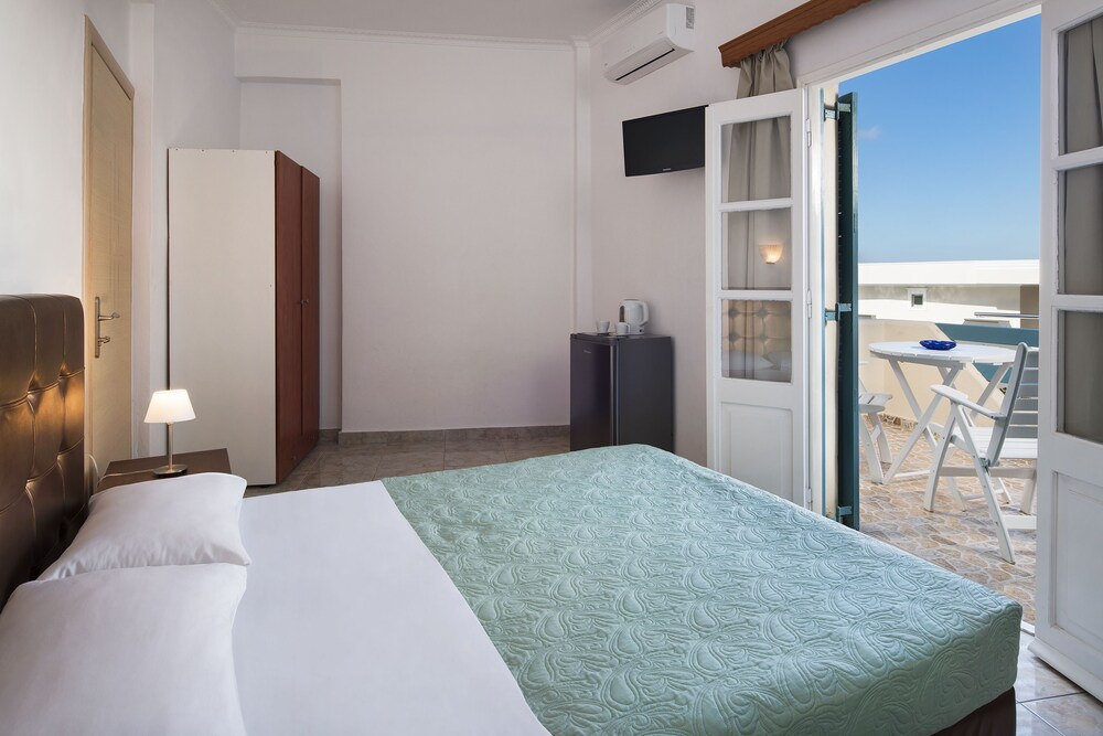 

Venezia - Thirasía - Alizea Villas & Suites