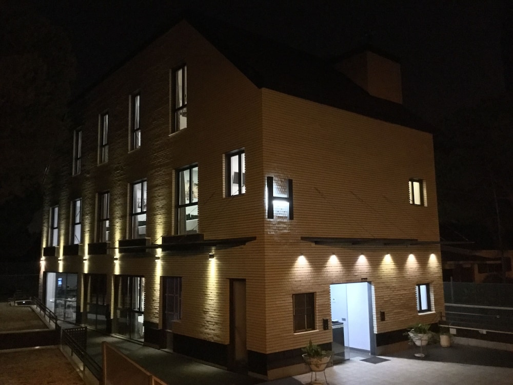 

Napoli - Las Rozas de Madrid - H La Cabaña