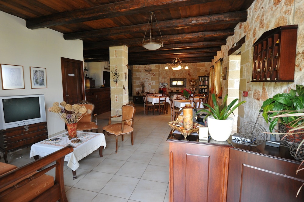 

Napoli - Kissamos - Kavousi Traditional Home