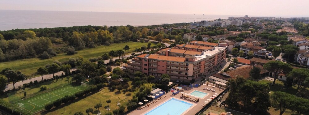 

Milano - Ravenna - Aparthotel Costa Paradiso