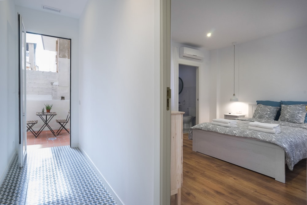 

Napoli - Hospitalet de Llobregat - Hotelito Boutique Camp Nou