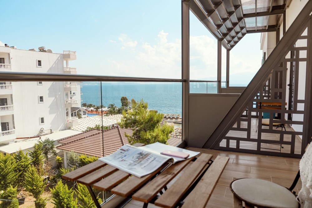 

Roma - Riviera Albanese - Epirus Hotel