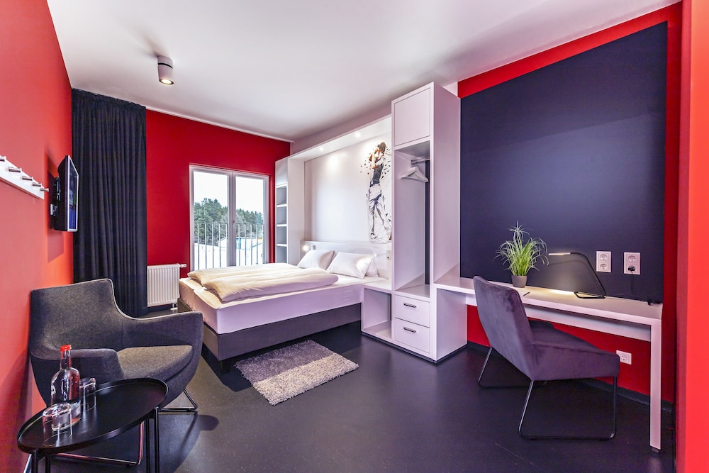 

Bari - Kiel - Hotel Athletik Kiel
