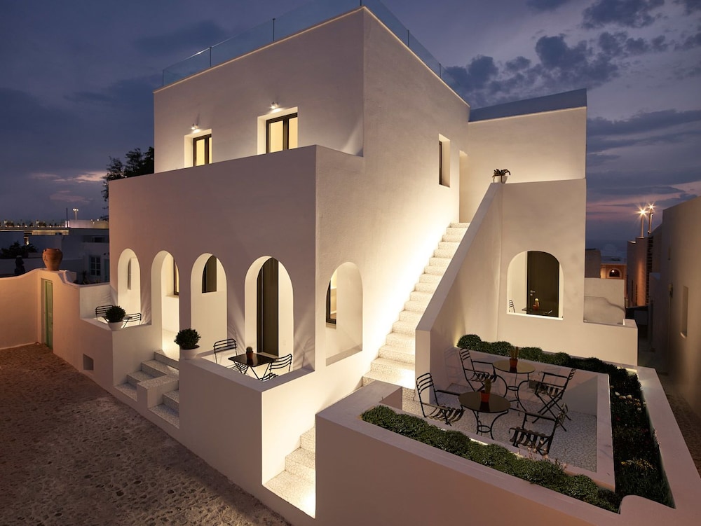 

Ancona - Santorini, Isole Greche - The Arches
