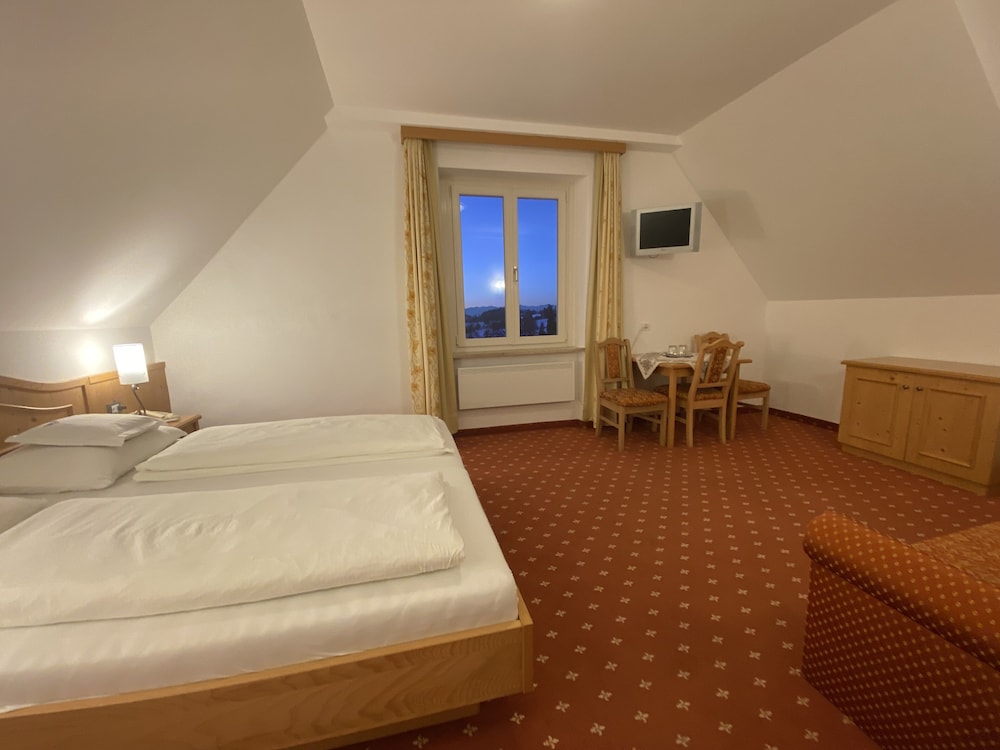

Lamezia Terme - Moena - Hotel Castel Latemar