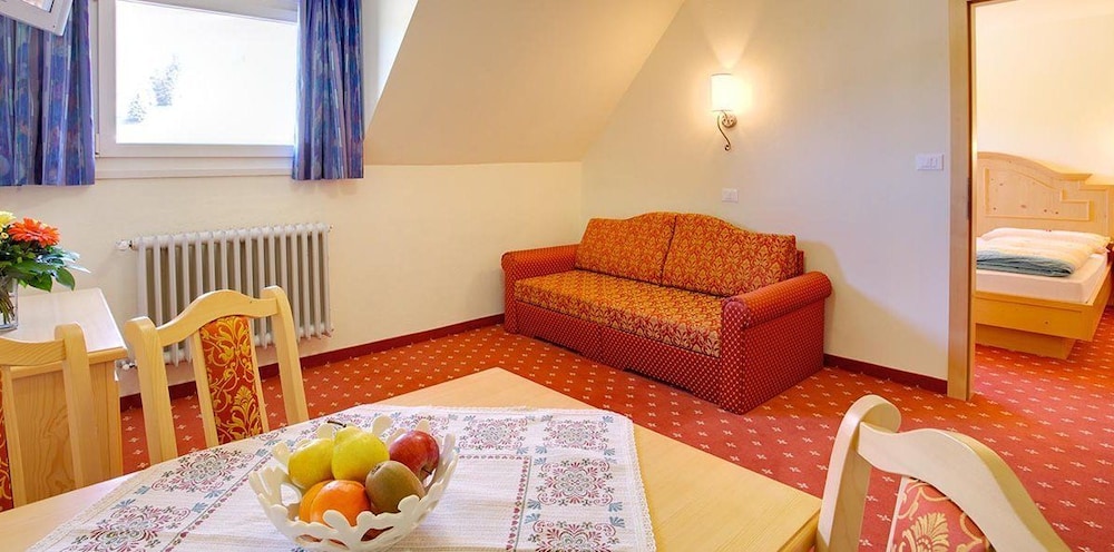 

Lamezia Terme - Moena - Hotel Castel Latemar