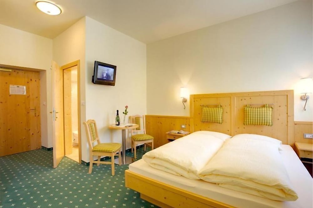 

Bologna - Vigo di Fassa - Hotel Castel Latemar