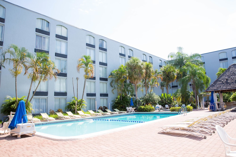 

Napoli - Fort Lauderdale - Plaza Hotel Fort Lauderdale