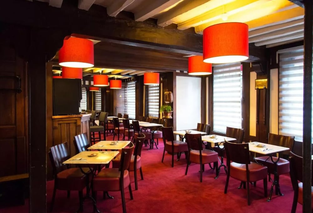 

Milano - Évreux - Hotel de Normandie