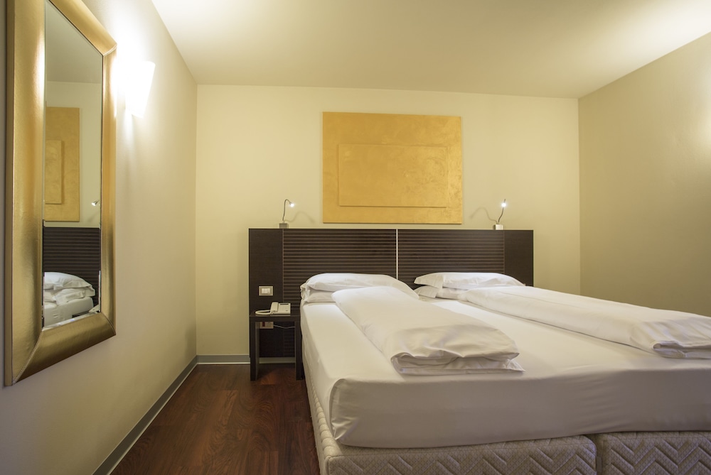 

Cagliari - Trento - Hotel Norge