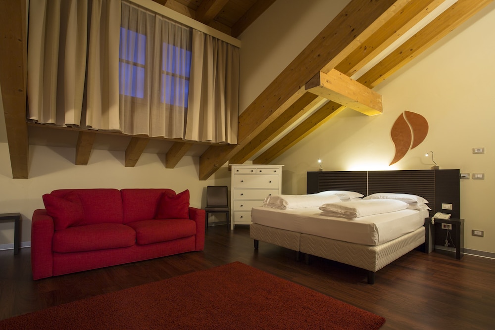 

Roma - Vezzano - Hotel Norge