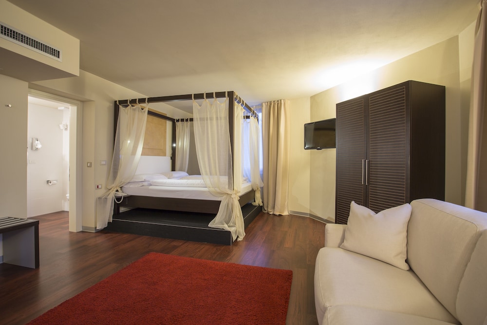

Firenze - Trento - Hotel Norge