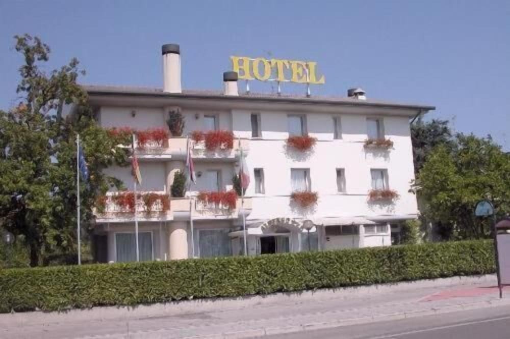 

Milano - Treviso - Hotel Al Sole