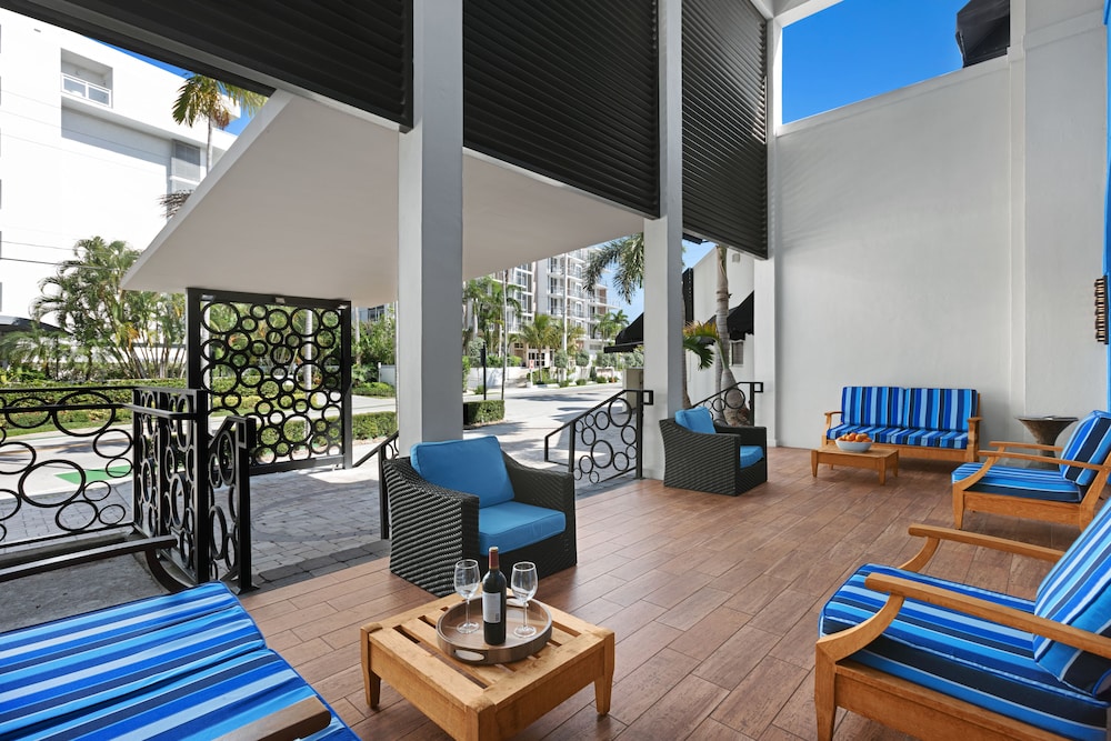 

Venezia - Aventura - The Landon Bay Harbor-Miami Beach