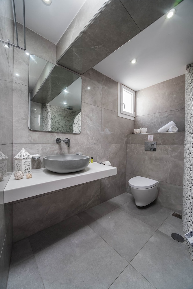 

Milano - Oia - Stavros Villas