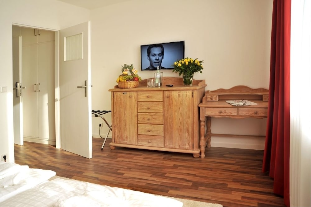 

Catania - Leverkusen - Stadthotel Langenfeld