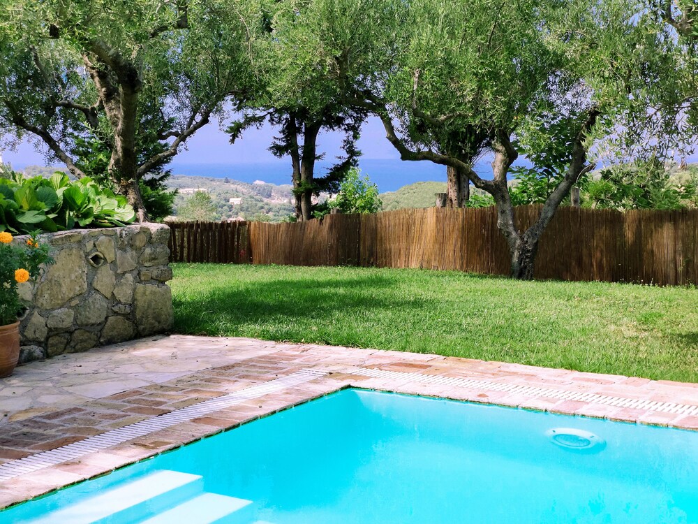 

Firenze - Paleokastritsa - Mastrogiannis Villa Dafne