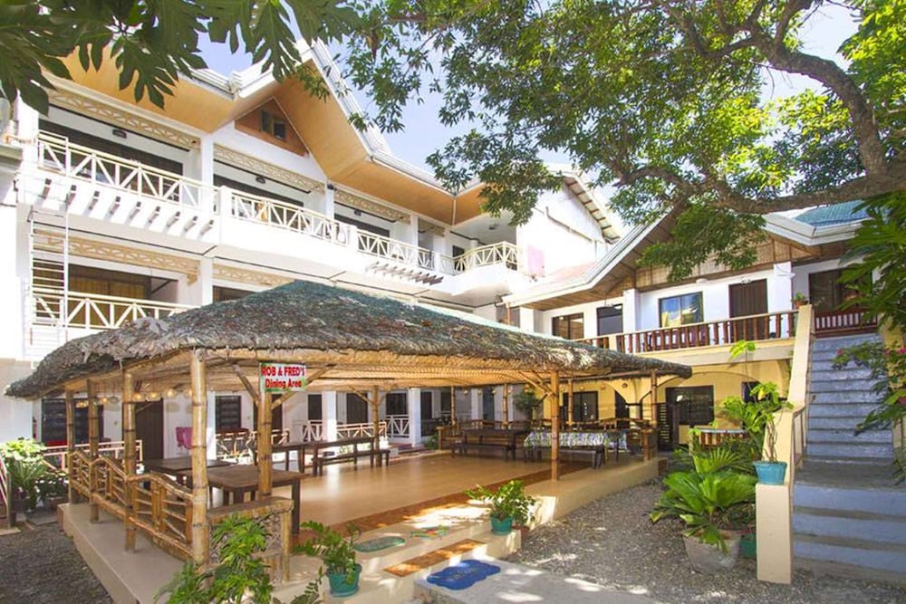 

Napoli - Boracay - Rob and Fred's Resort