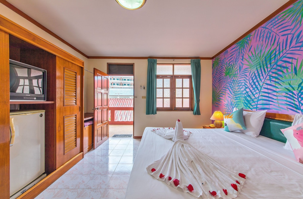 

Napoli - Chalong - Panda Hotel（Patong Beach）