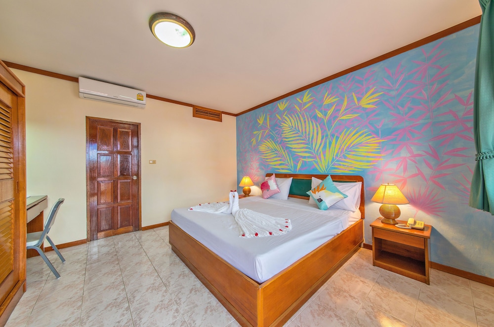 

Bari - Patong Beach - Panda Hotel（Patong Beach）