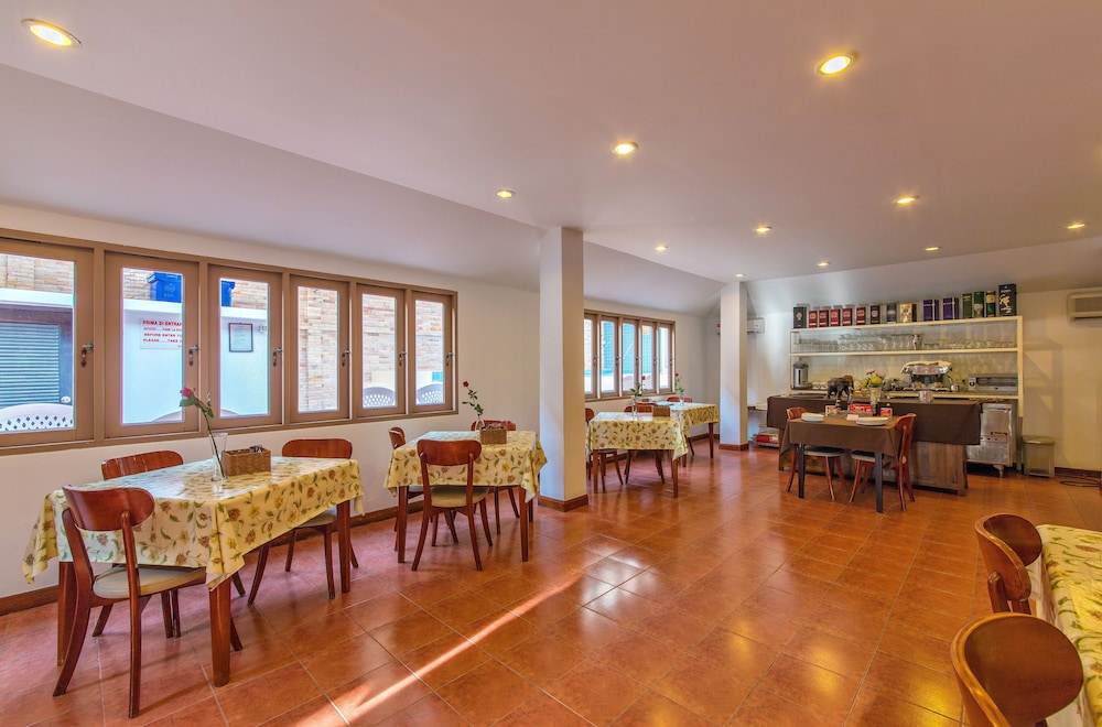 

Milano - Chalong - Panda Hotel（Patong Beach）