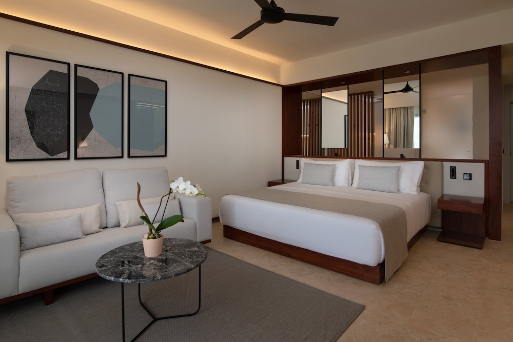 

Catania - Uvero Alto - Live Aqua Punta Cana - All Inclusive - Adults Only