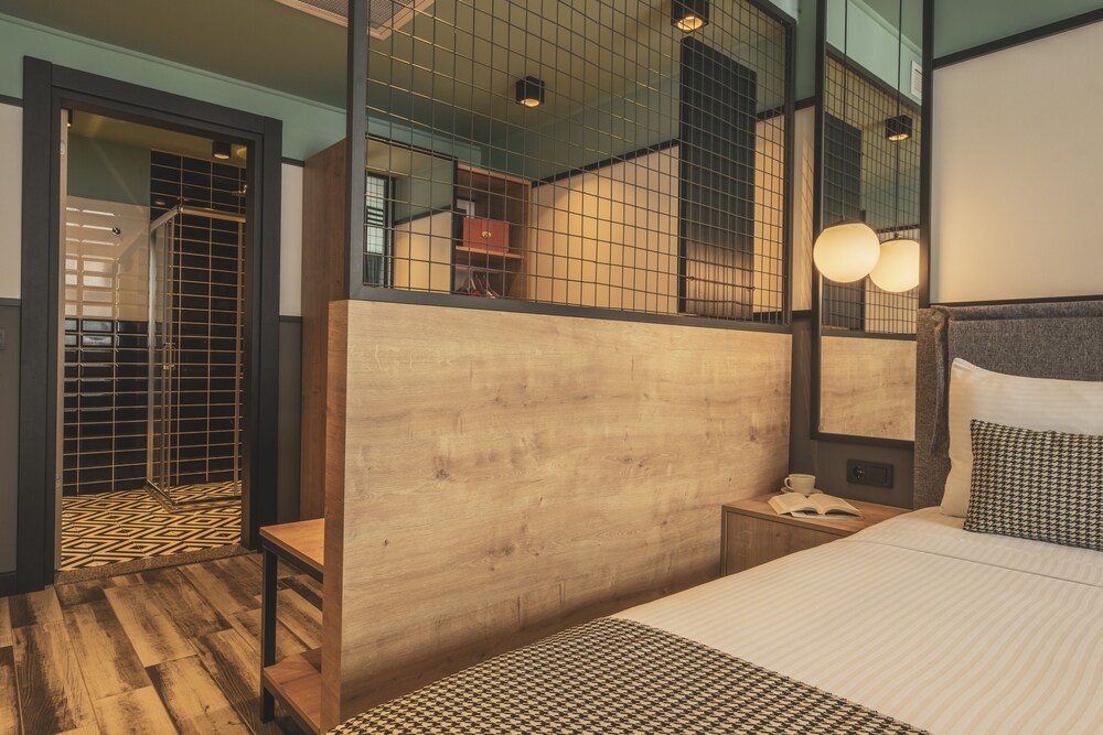 

Roma - Ovacik - City Life Demir Hotel