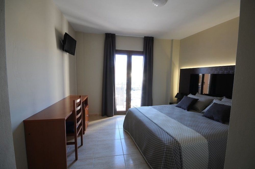 

Milano - Cadaqués - Hotel Montmar