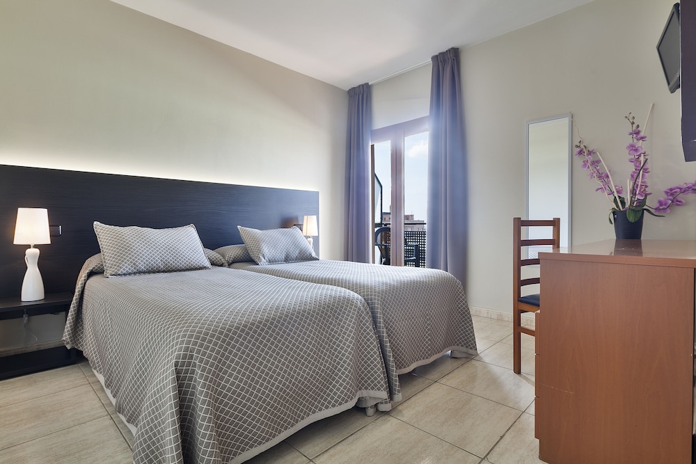 

Milano - Roses - Hotel Montmar