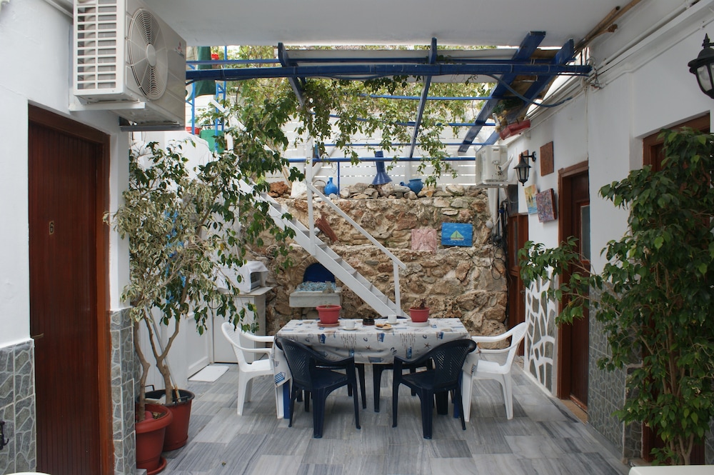 

Milano - Parikia - Hotel Eleftheria