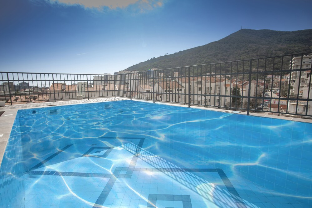 

Milano - Costa Montenegro - Hotel Twelve by Aycon