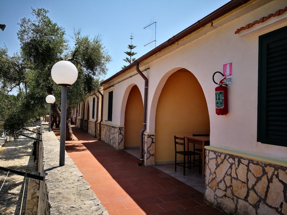 

Brindisi - Vieste - Villaggio Mare Blu