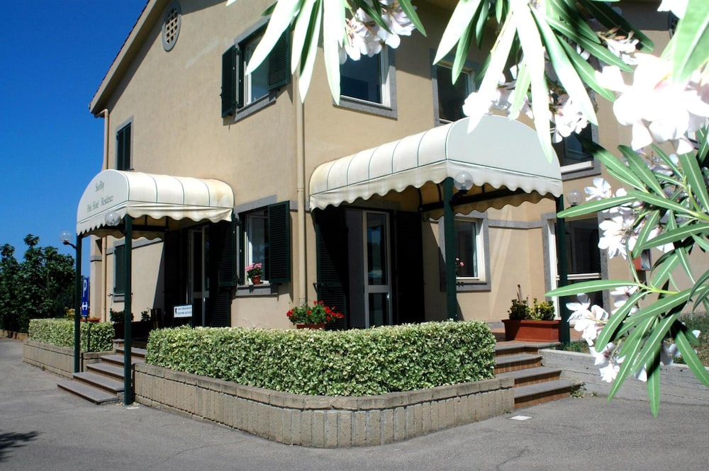 

Milano - Costa Lazio, Mare Italia - Hotel Baia Del Sole