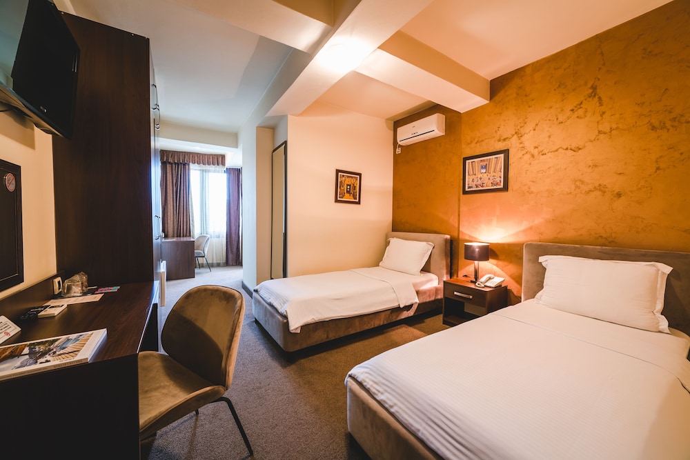

Roma - Podgorica - Hotel Keto