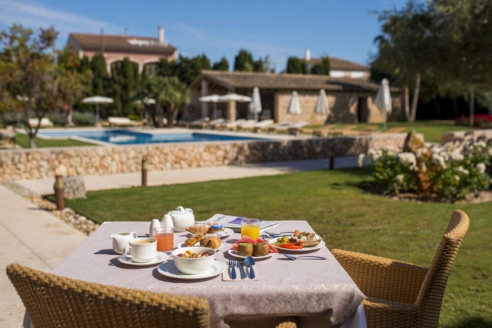 

Cagliari - Colonia Sant Jordi - Hotel Ca'n Bonico