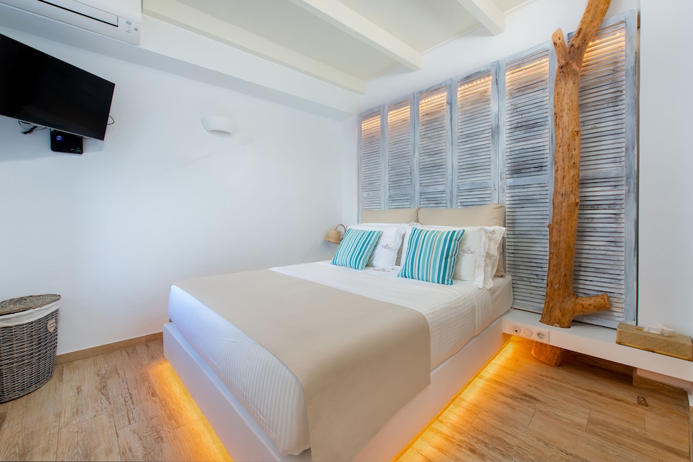 

Torino - Haraki - Lindos Allure Villa with Jacuzzi and Acropolis view!!!