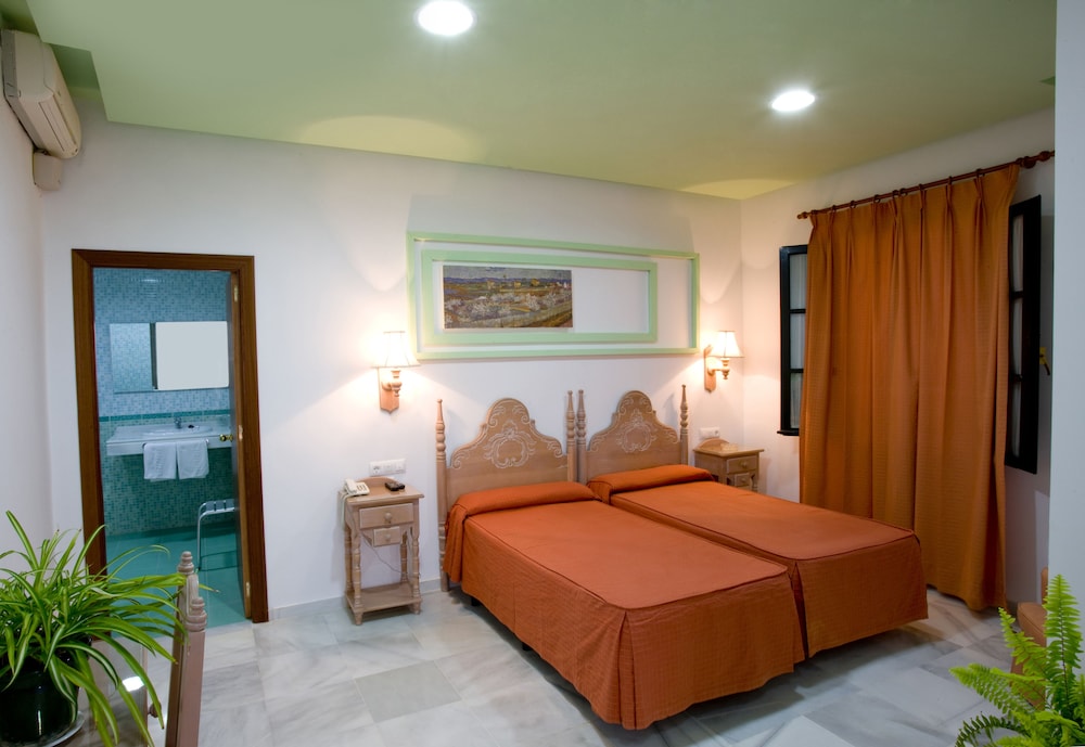 

Napoli - Sanlúcar de Barrameda - Hotel Los Helechos