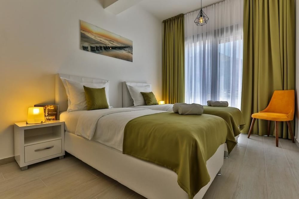 

Milano - Sutomore - Apart Hotel Sea Fort