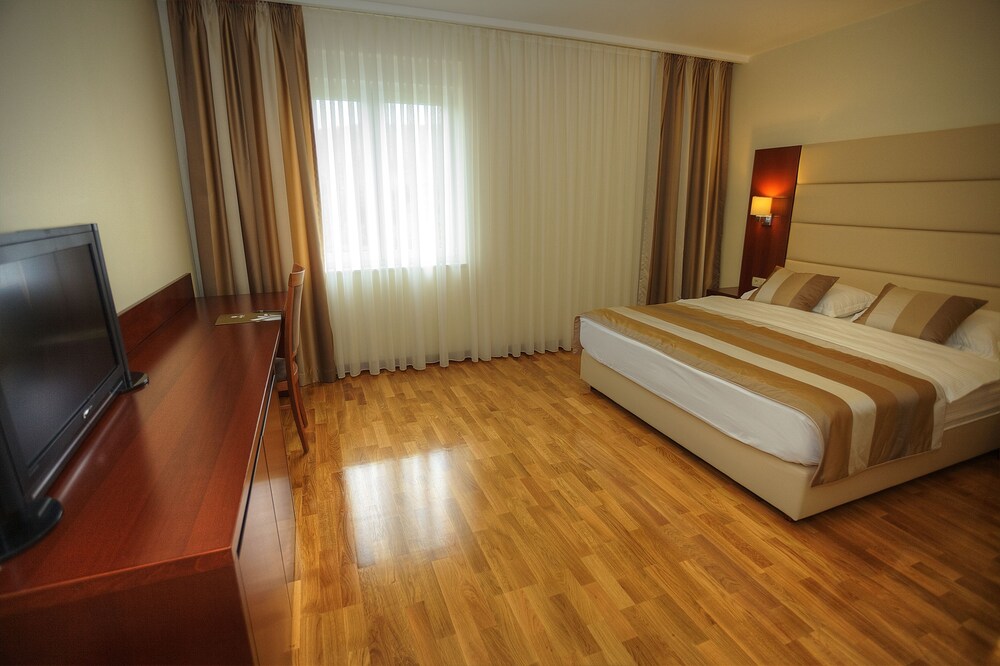 

Milano - Međugorje - Hotel Palace Medjugorje