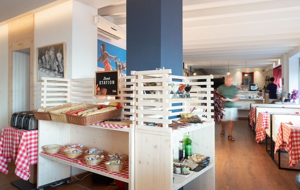 

Napoli - Alcudia - Hotel Eolo