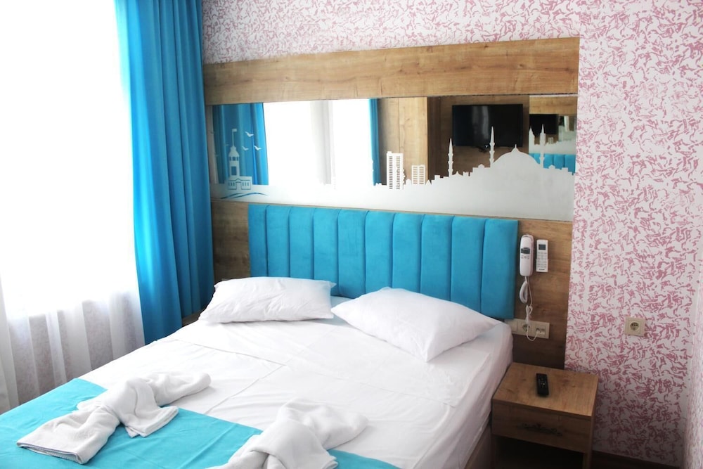 

Milano - Beyoğlu - Hotel Megaron