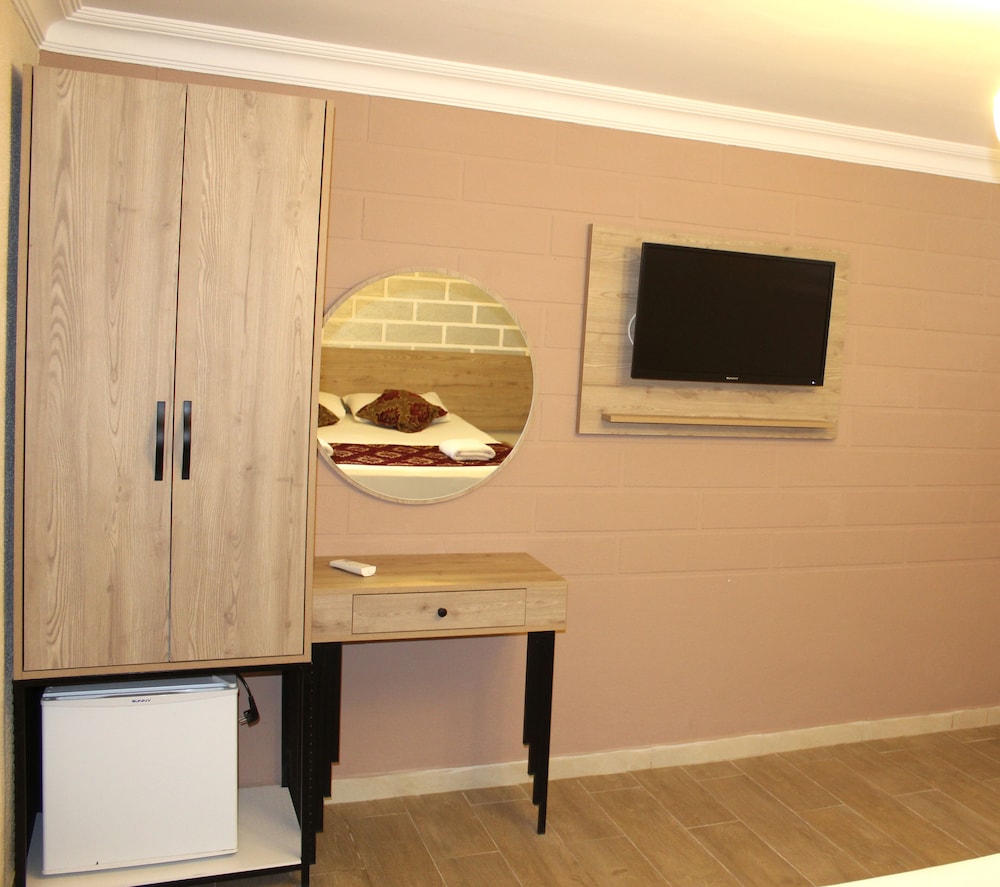 

Bologna - Istanbul - Hotel Megaron