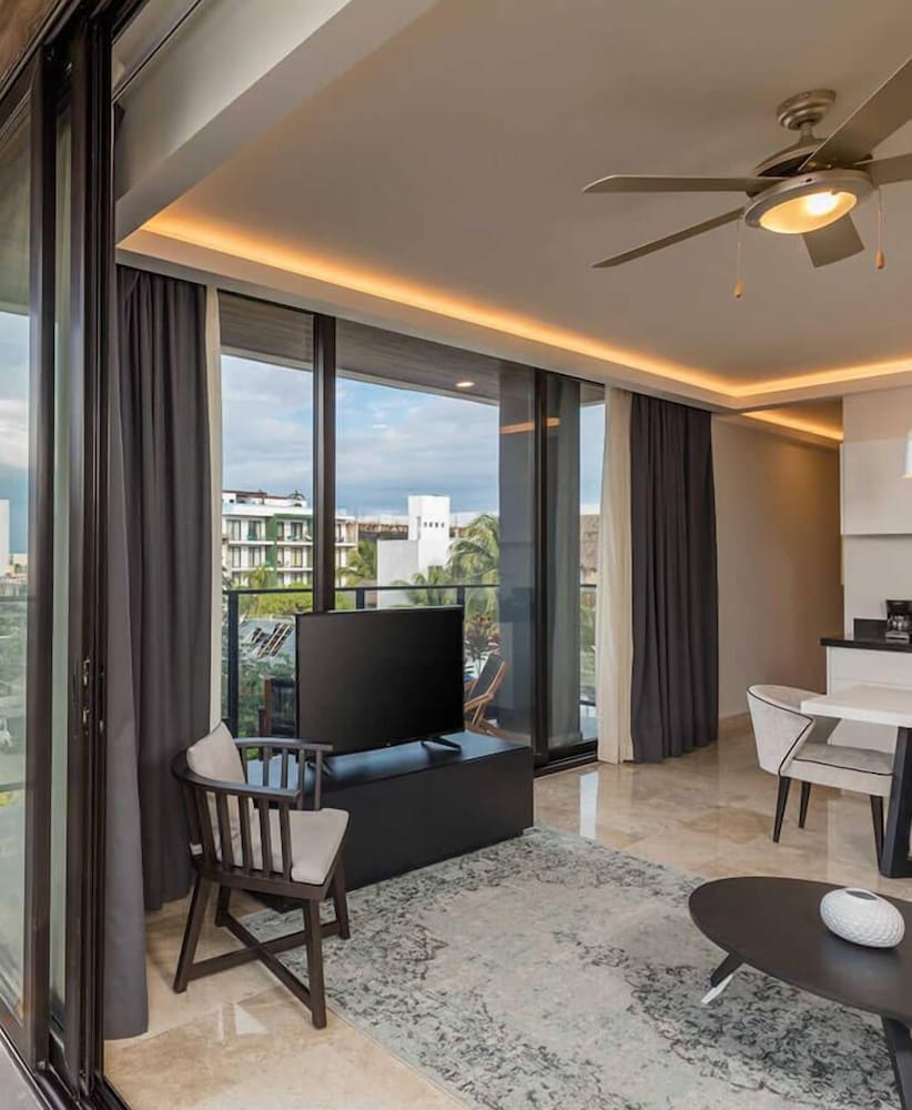

Verona - Playa del Carmen - Serenity Grand Suites Hotel Boutique