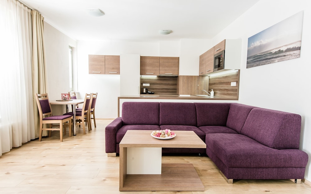 

Roma - Bratislava - Apart Hotel VIRGO