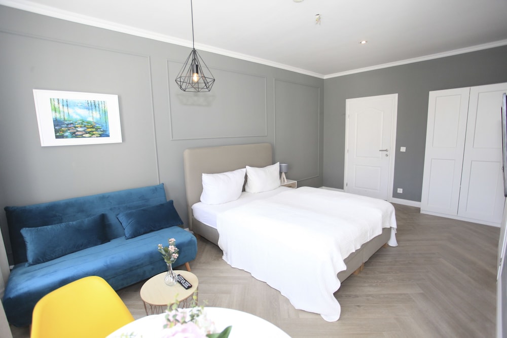

Napoli - Lipsia - Zollikof Aparts - Sauna & Studioapartments