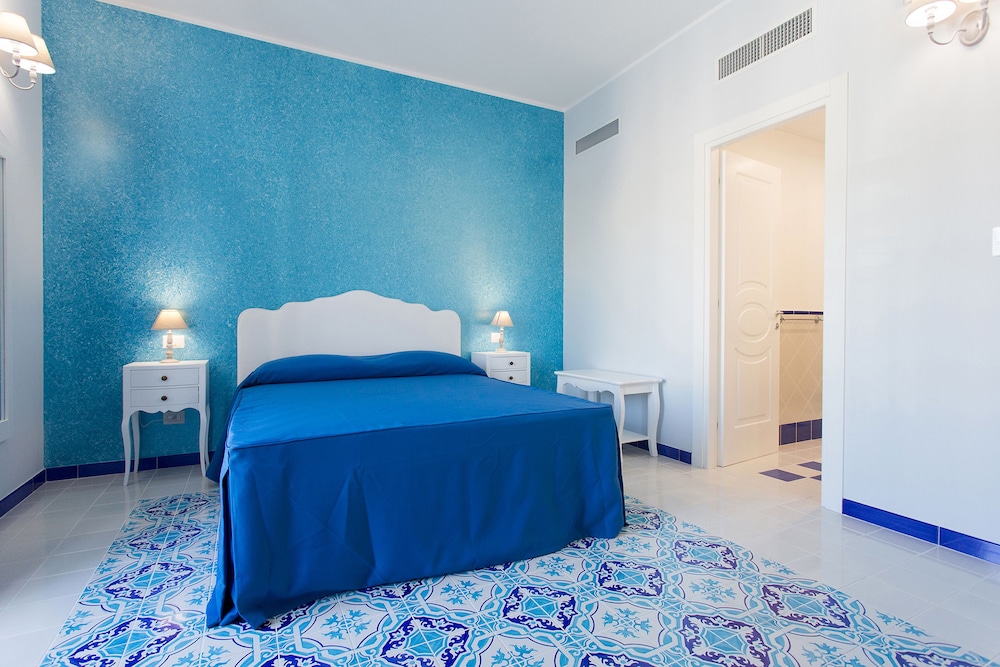 

Firenze - Vulcano, Isole Eolie - Odysseus Hotel