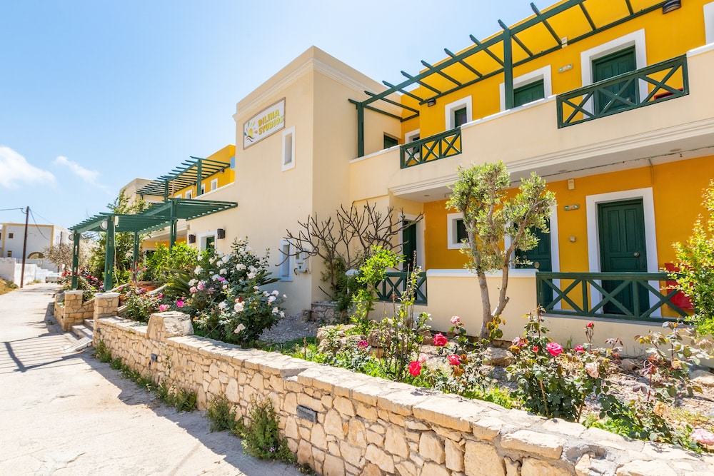 

Milano - Karpathos, Isole Greche - Dilina Studios